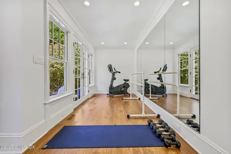 6 Gilliam Lane Riverside CT 06878