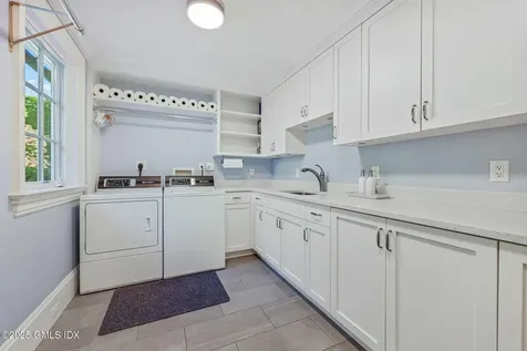 6 Gilliam Lane Riverside CT 06878
