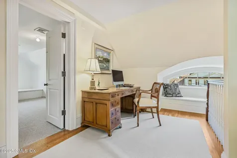 6 Gilliam Lane Riverside CT 06878