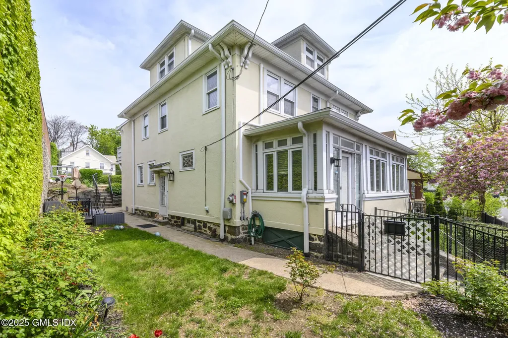 291 Delavan Avenue Greenwich CT 06830