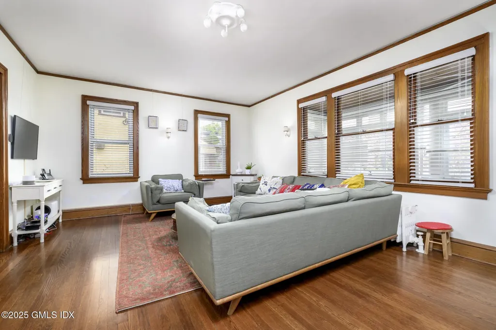 291 Delavan Avenue Greenwich CT 06830