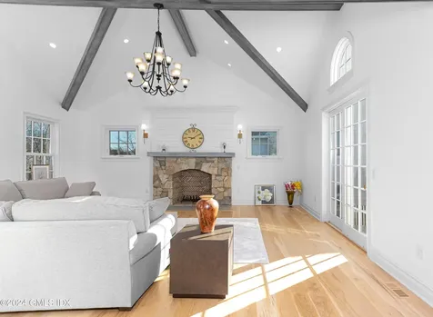 3 Finney Knoll Lane Riverside CT 06878