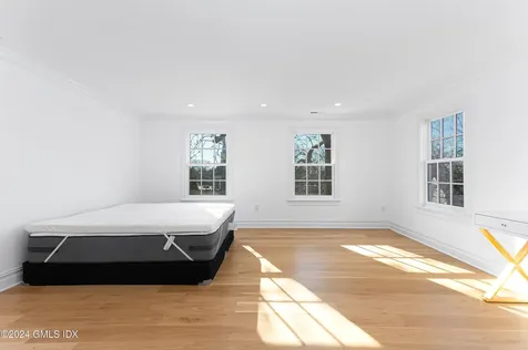 3 Finney Knoll Lane Riverside CT 06878