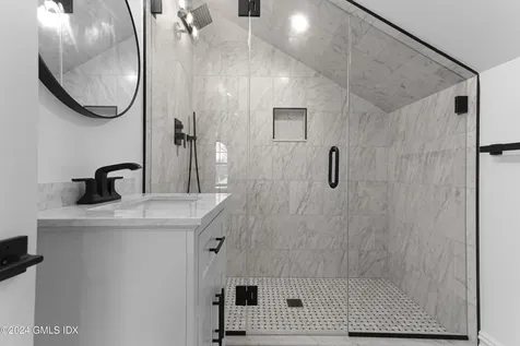 3 Finney Knoll Lane Riverside CT 06878