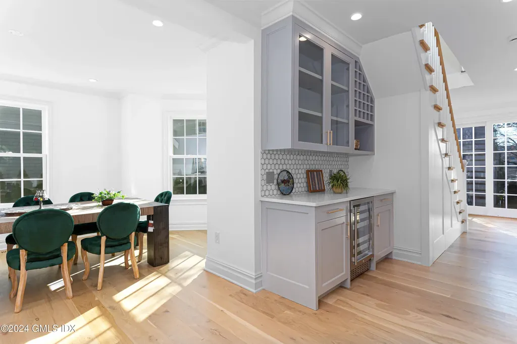 3 Finney Knoll Lane Riverside CT 06878