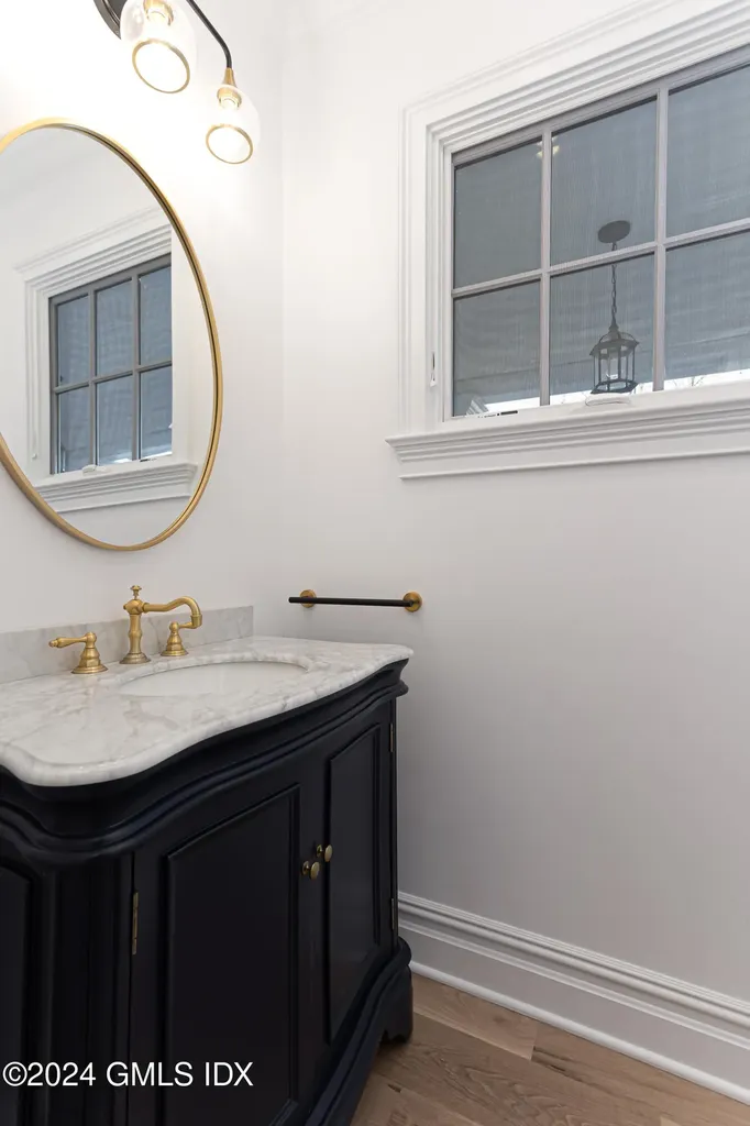 3 Finney Knoll Lane Riverside CT 06878