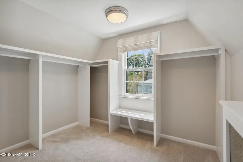 106 Patterson Avenue Greenwich CT 06830