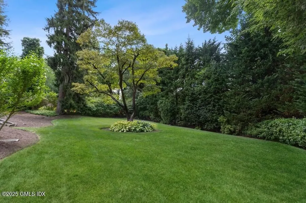 106 Patterson Avenue Greenwich CT 06830