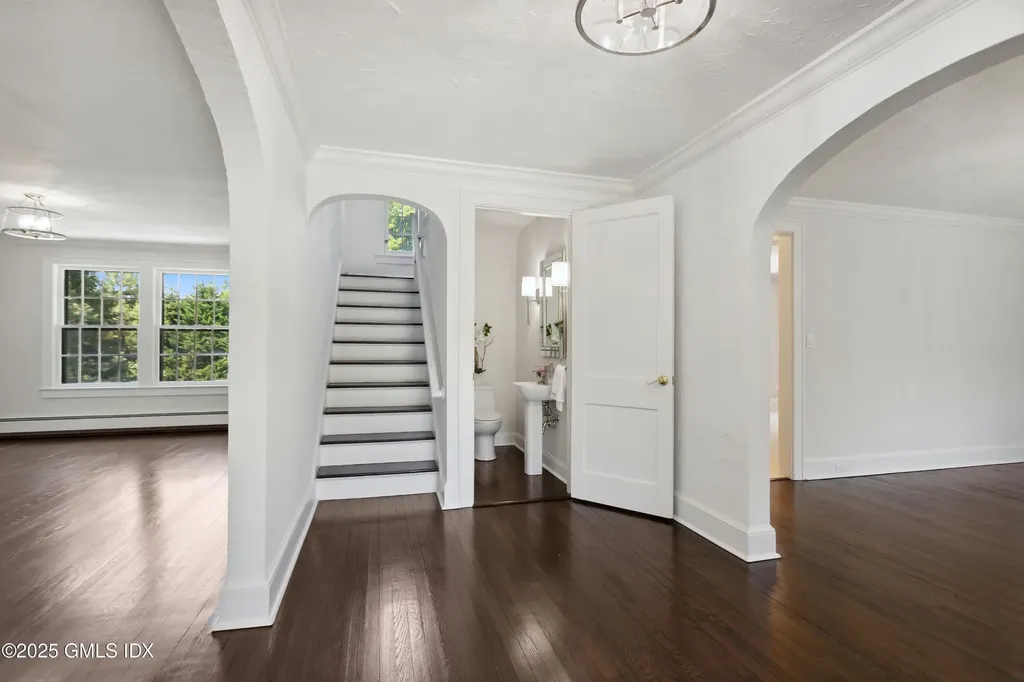 106 Patterson Avenue Greenwich CT 06830