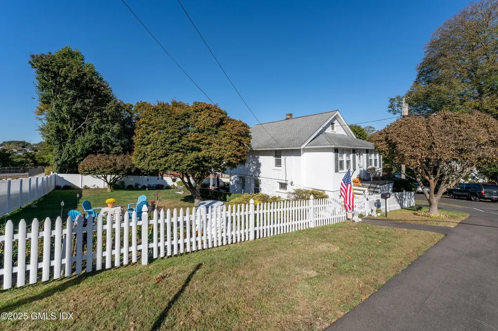70 Byram Terrace Drive Greenwich CT 06831