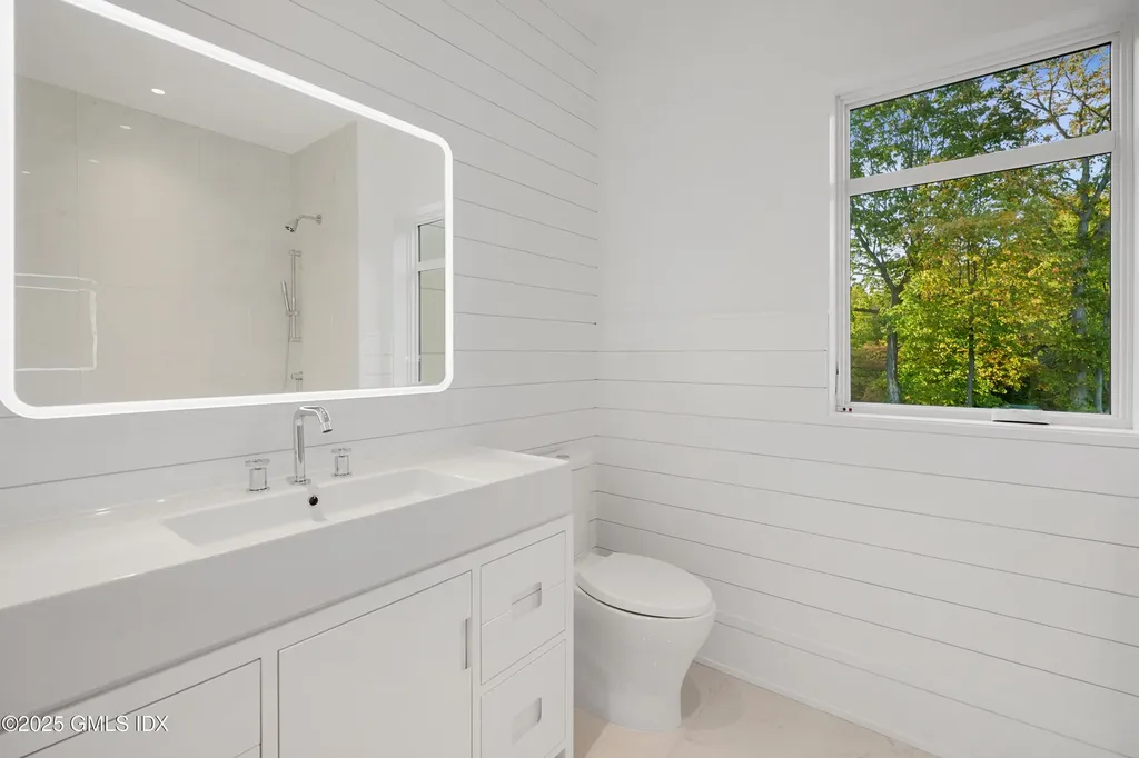 25 Dialstone Lane Riverside CT 06878