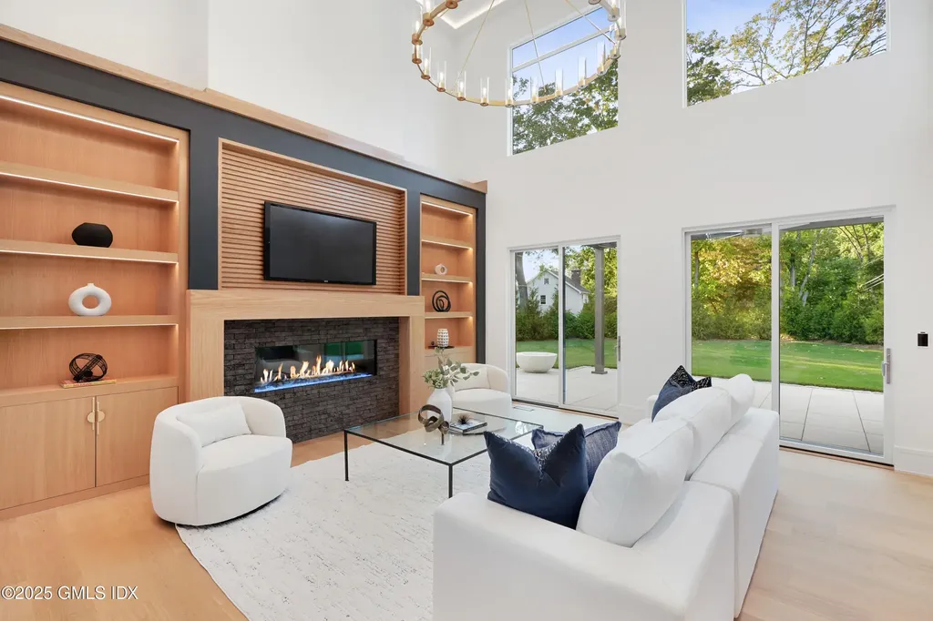 25 Dialstone Lane Riverside CT 06878