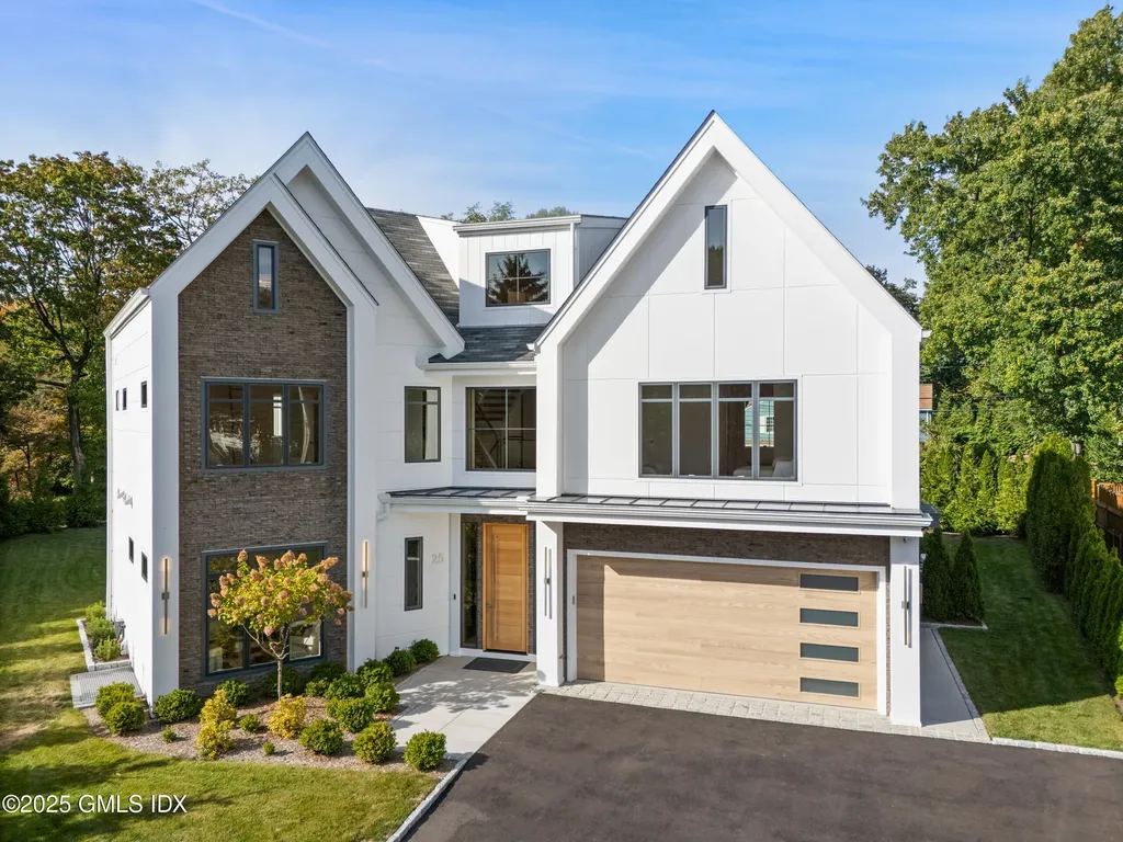 25 Dialstone Lane Riverside CT 06878