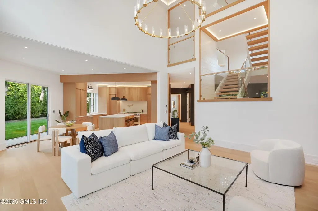 25 Dialstone Lane Riverside CT 06878