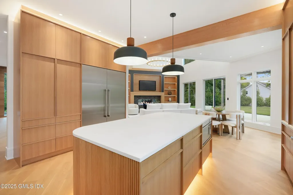 25 Dialstone Lane Riverside CT 06878