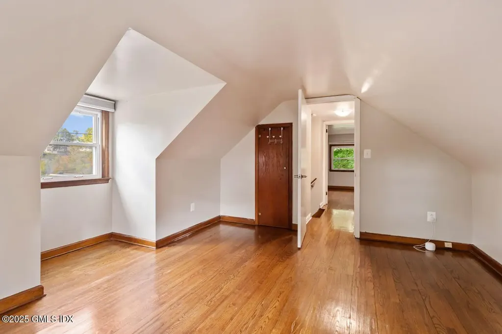 207 Sheephill Road Riverside CT 06878