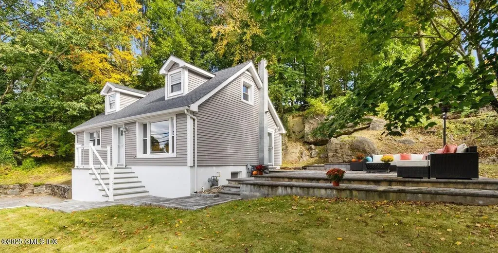 207 Sheephill Road Riverside CT 06878