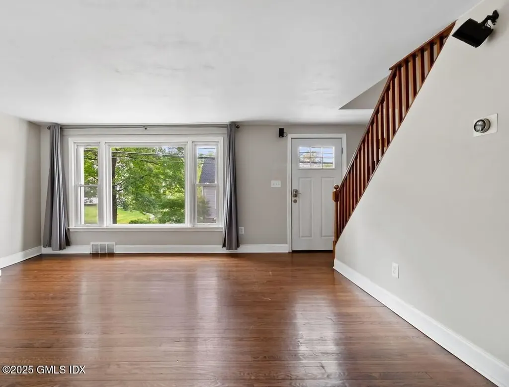 207 Sheephill Road Riverside CT 06878