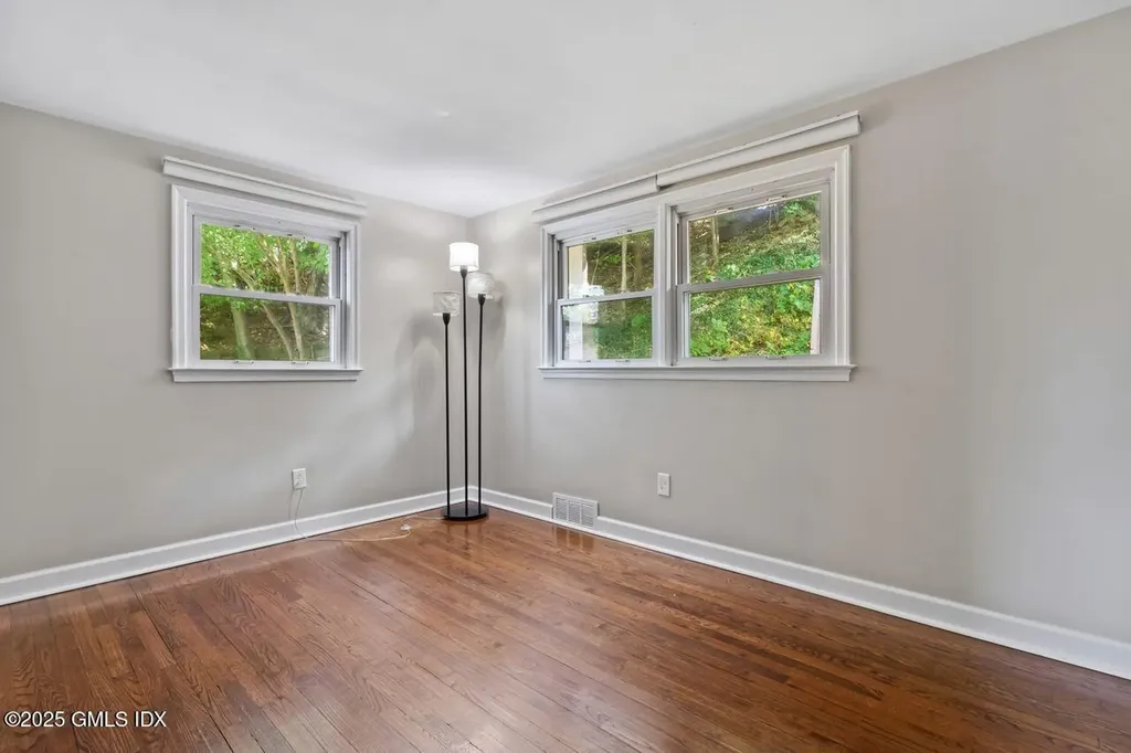 207 Sheephill Road Riverside CT 06878