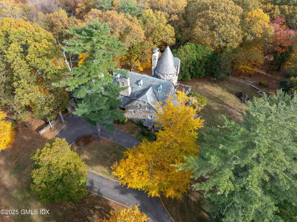 271 Hunting Ridge Road Stamford CT 06903