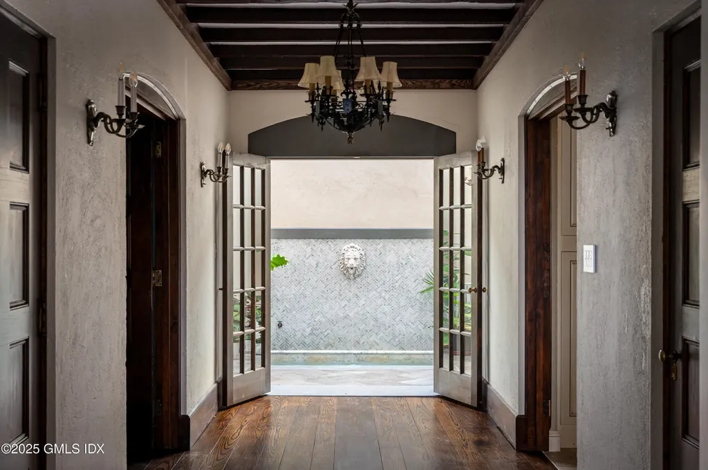 271 Hunting Ridge Road Stamford CT 06903