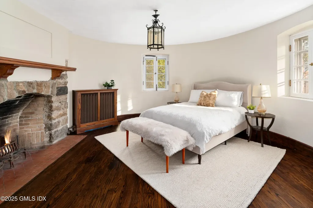 271 Hunting Ridge Road Stamford CT 06903