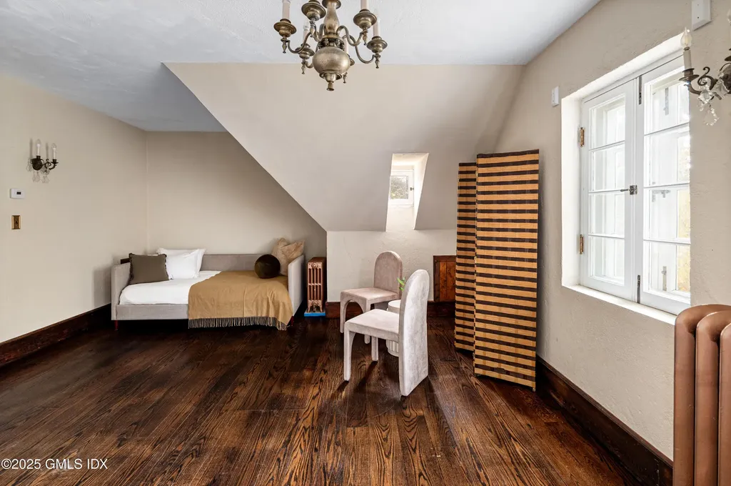 271 Hunting Ridge Road Stamford CT 06903