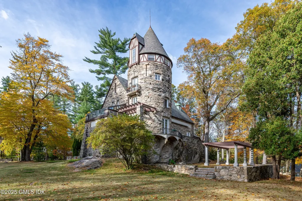 271 Hunting Ridge Road Stamford CT 06903