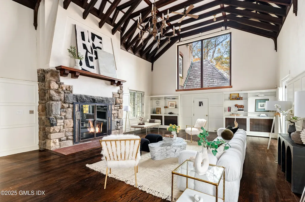 271 Hunting Ridge Road Stamford CT 06903