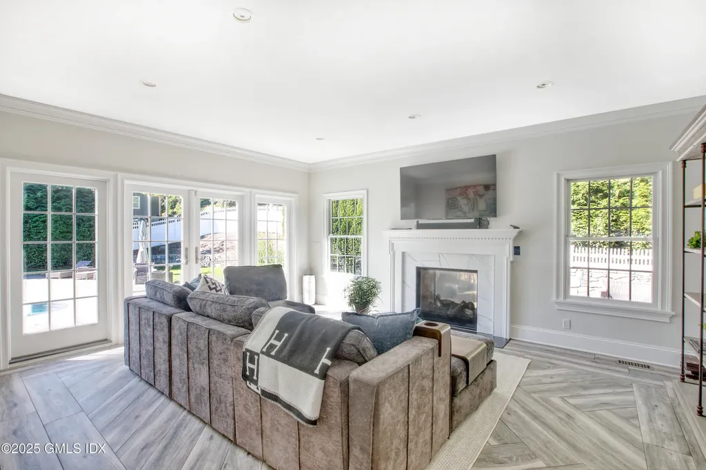 7 Curt Terrace Greenwich CT 06831