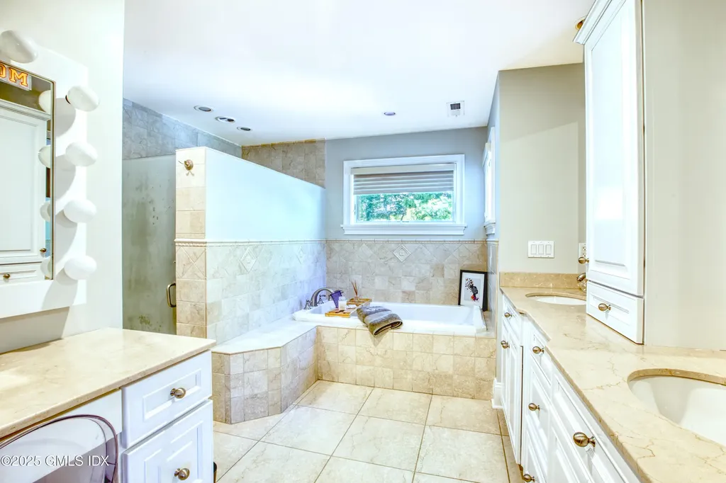 7 Curt Terrace Greenwich CT 06831