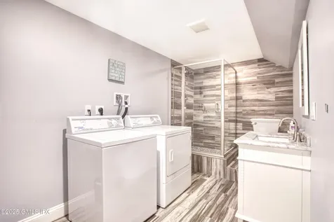 7 Curt Terrace Greenwich CT 06831
