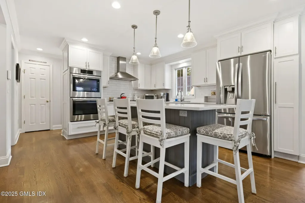 27 Sound Beach Avenue Old Greenwich CT 06870