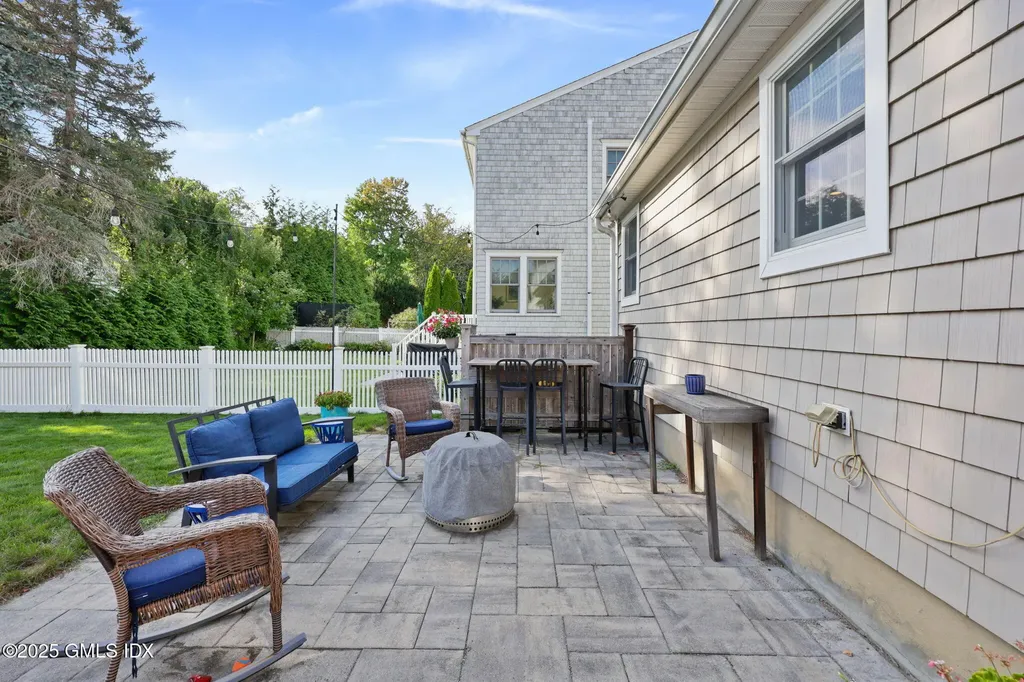 27 Sound Beach Avenue Old Greenwich CT 06870