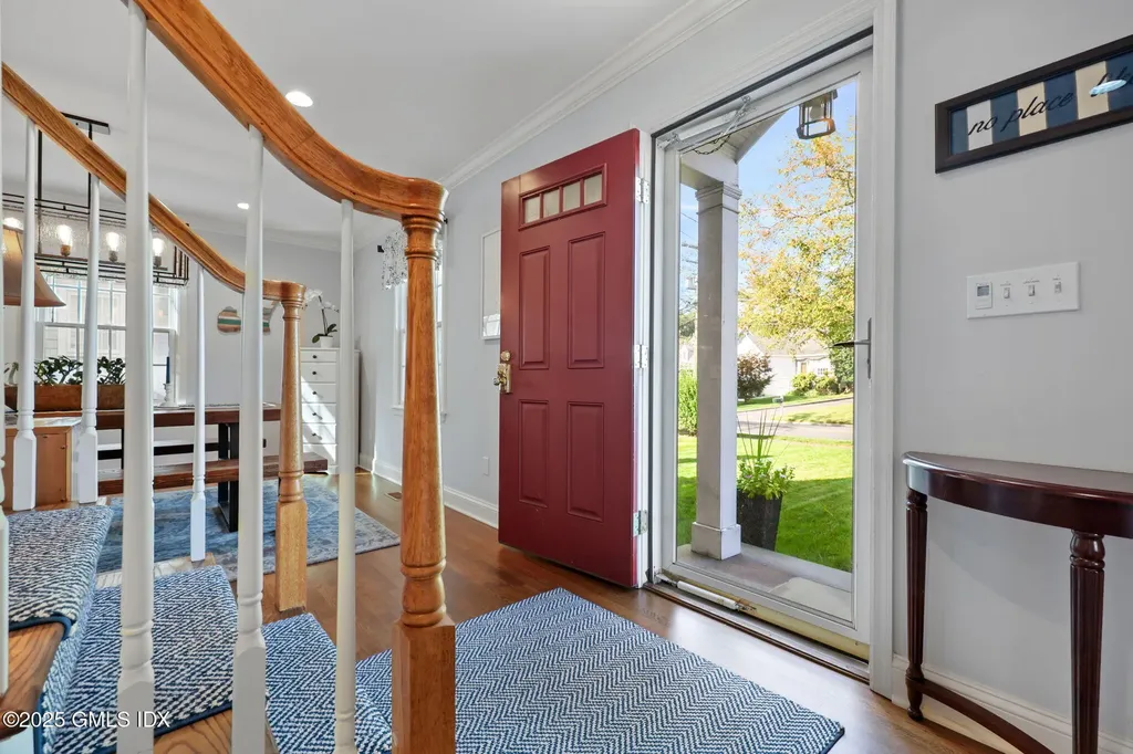 27 Sound Beach Avenue Old Greenwich CT 06870