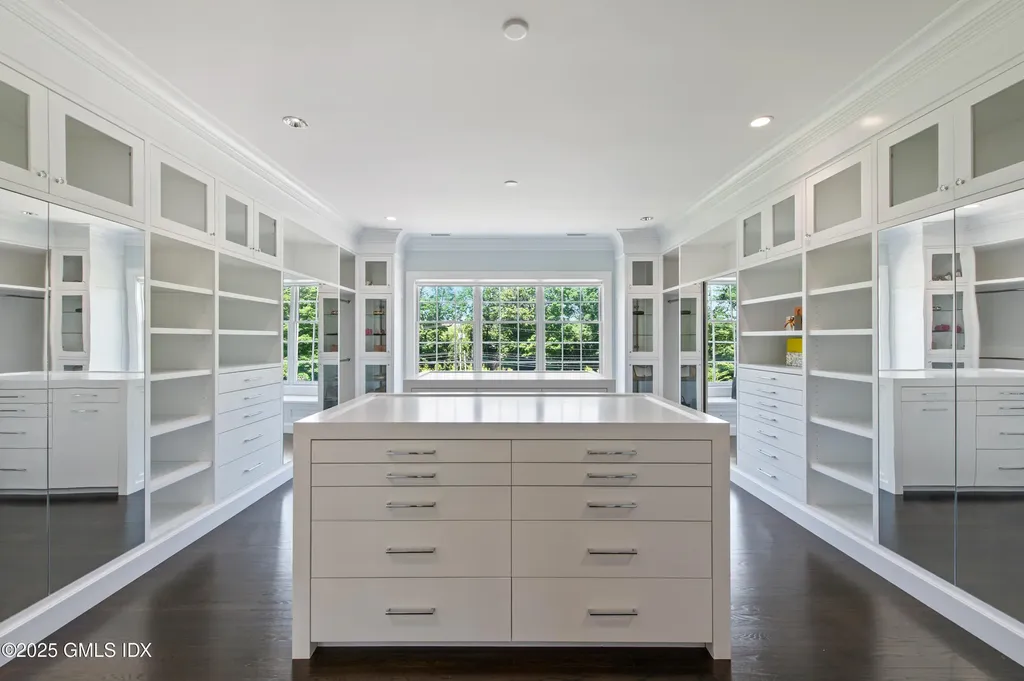 828 North Street Greenwich CT 06831