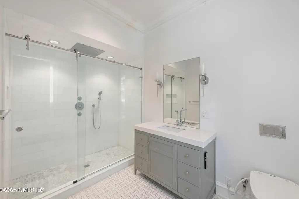 828 North Street Greenwich CT 06831