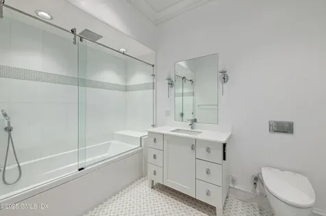 828 North Street Greenwich CT 06831