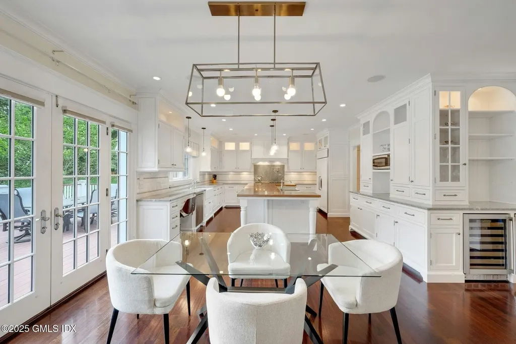 2775 North Street Fairfield CT 06824