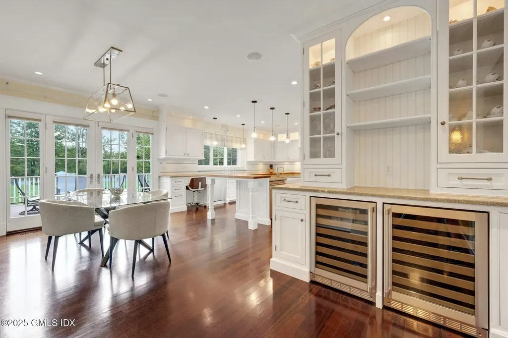 2775 North Street Fairfield CT 06824