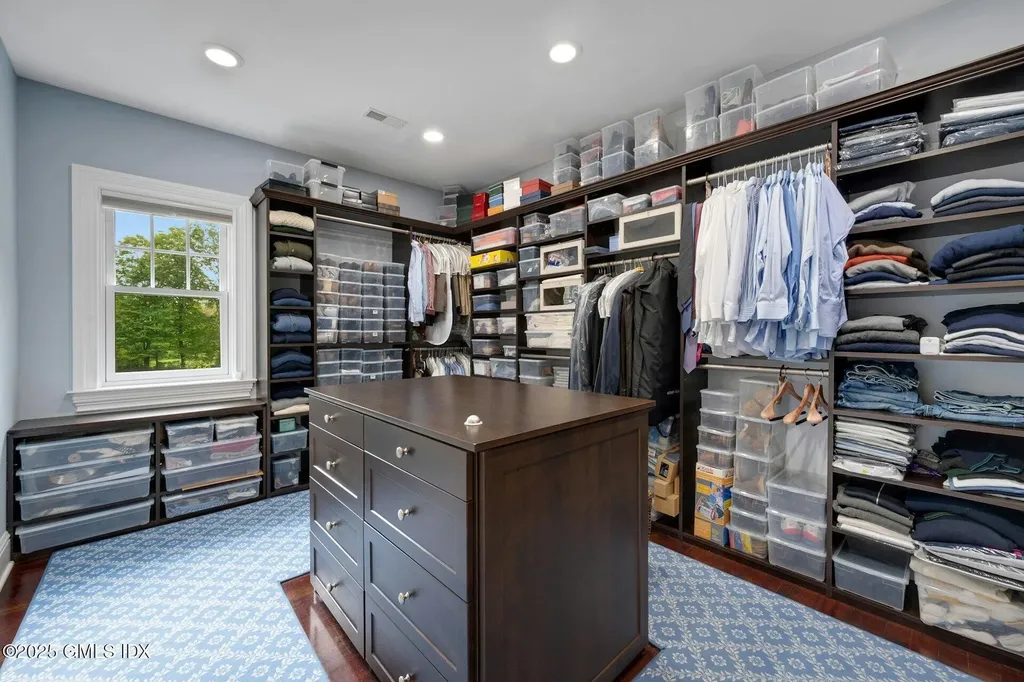 2775 North Street Fairfield CT 06824