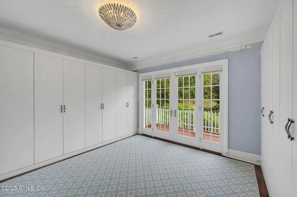 2775 North Street Fairfield CT 06824