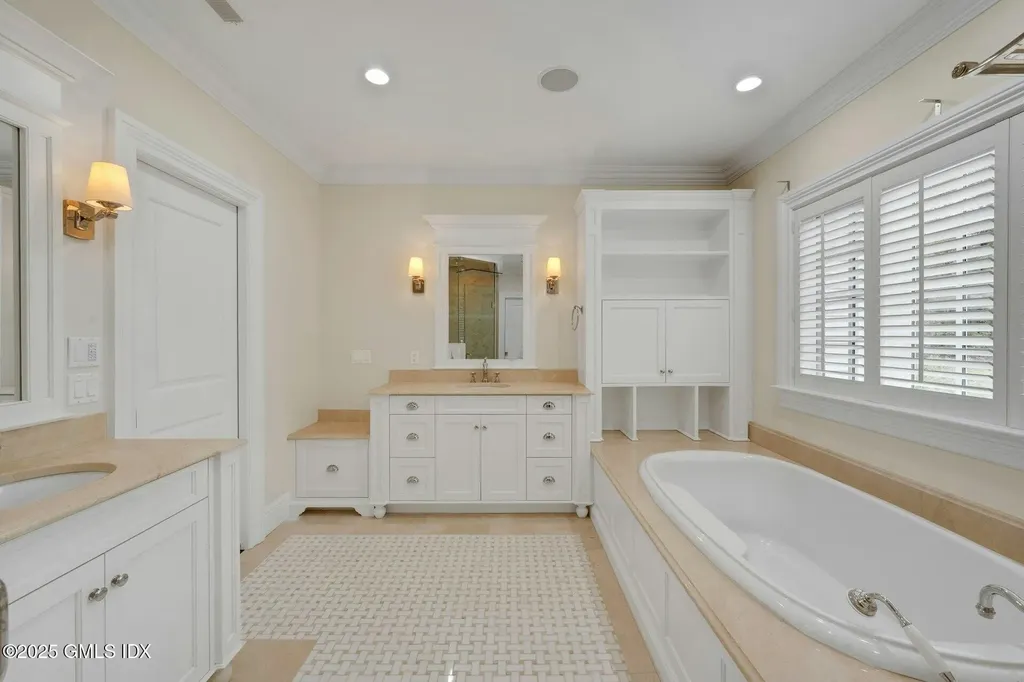 2775 North Street Fairfield CT 06824