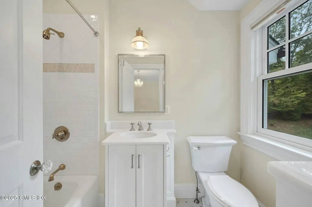 2775 North Street Fairfield CT 06824