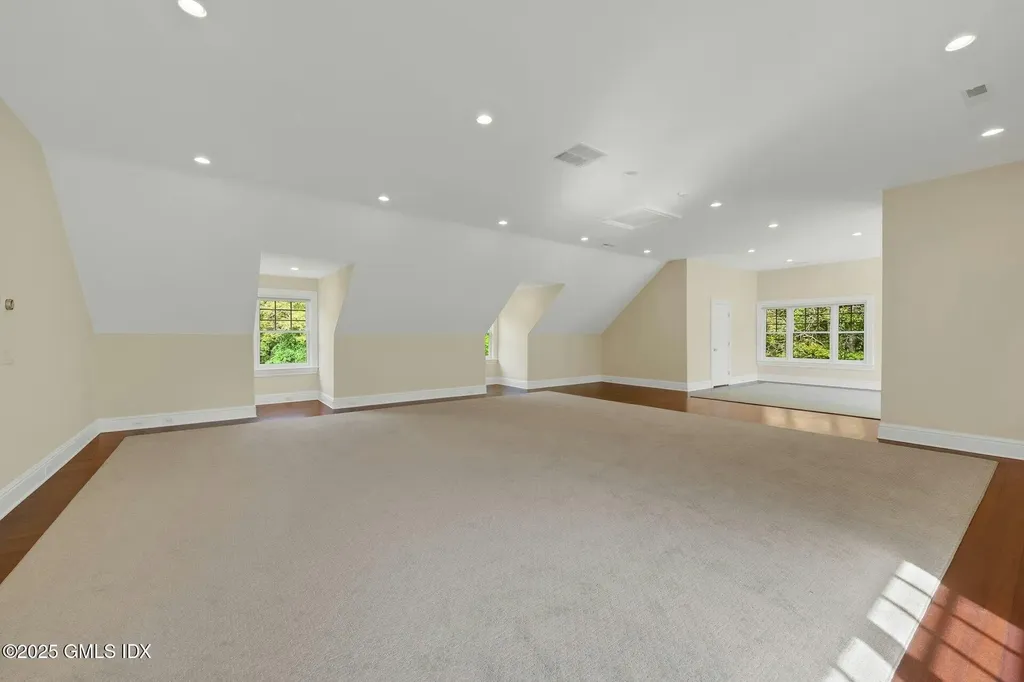 2775 North Street Fairfield CT 06824