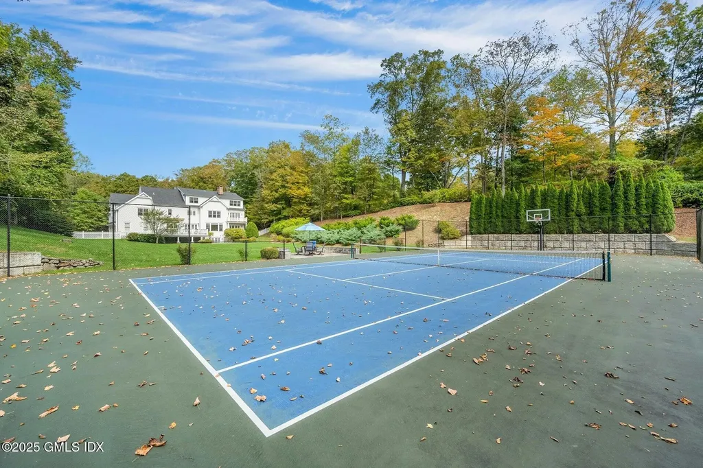 2775 North Street Fairfield CT 06824