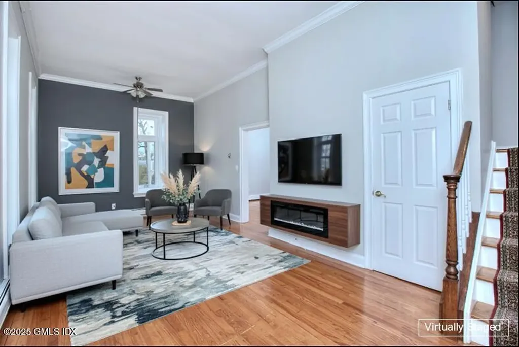 300 Soundview Avenue Fairfield CT 06825