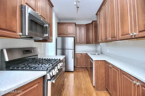 300 Soundview Avenue Fairfield CT 06825