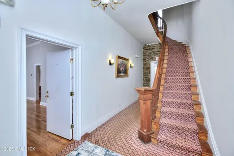 300 Soundview Avenue Fairfield CT 06825