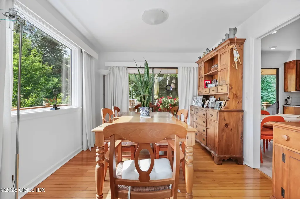 350 Valley Road Cos Cob CT 06807